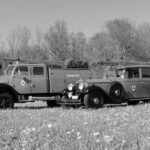 fwv-feuerwehrverein-lenzburg-rolls-royce-und-tanker-seitlich-wiese2